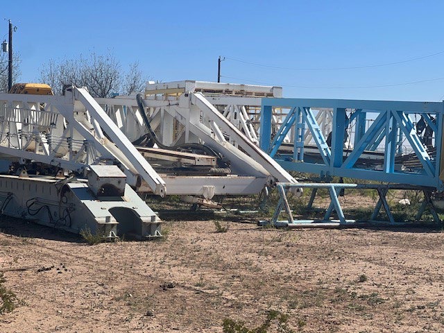 Rig 10 — substructure